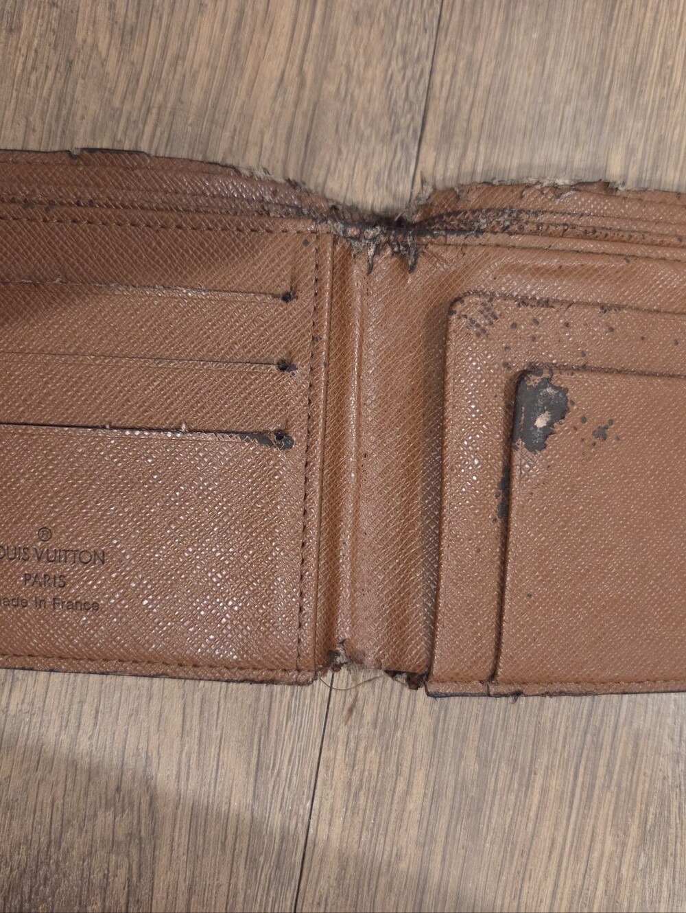 Bad Condition Louis Vuitton Monogram Canvas Wallet - Dark Brown with Gold Motif - Picture 5 of 5